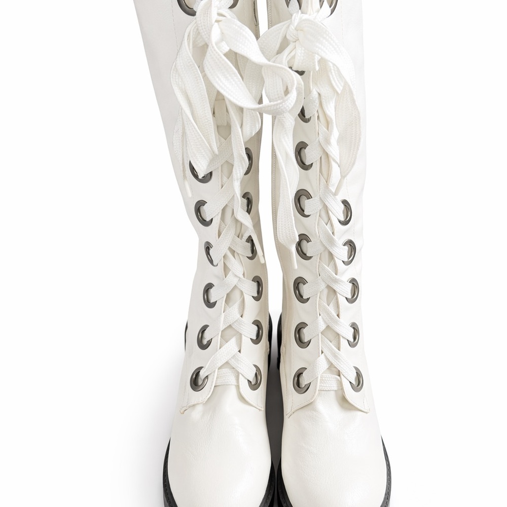 Charming Lady White Lace-Up Mid Calf Combat Boots Chunky Lug Sole Size 6 NWOT